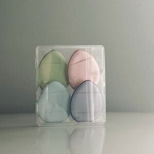 Mini Makeup Sponges for Eyes Nose Face, Thumb Shaped Powder Puffs with Case